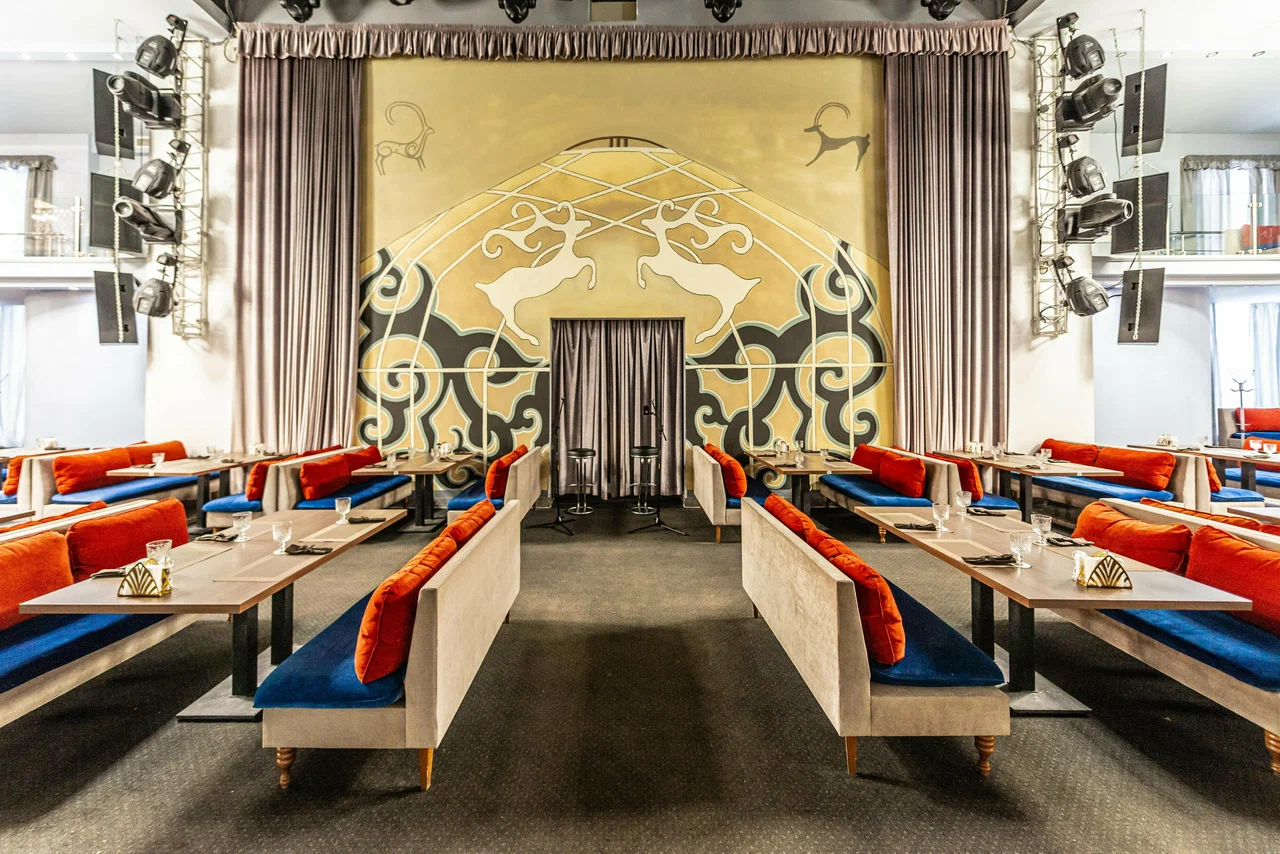 Интерьер Чайханы Долина